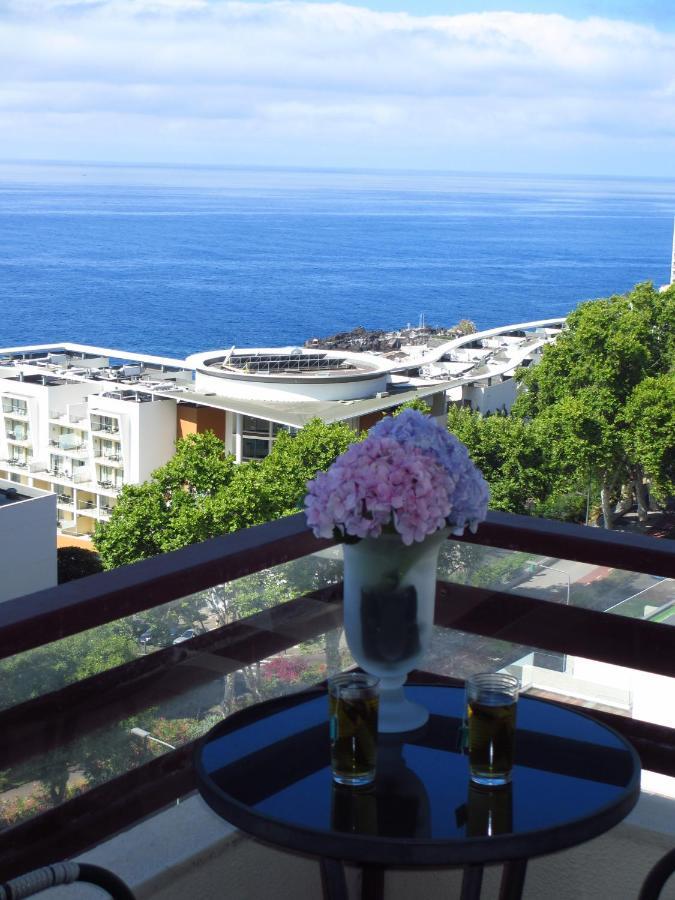 Tranquil Ocean View Apartment Funchal  Kültér fotó